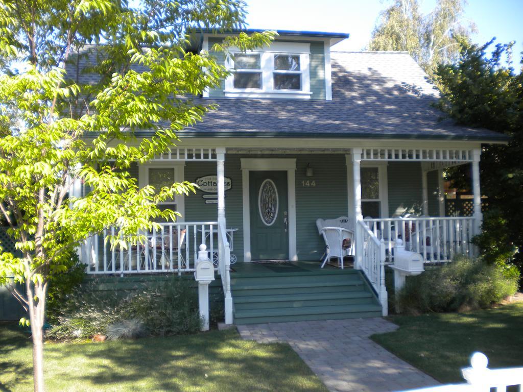 Second Street Cottages Ашленд Стая снимка