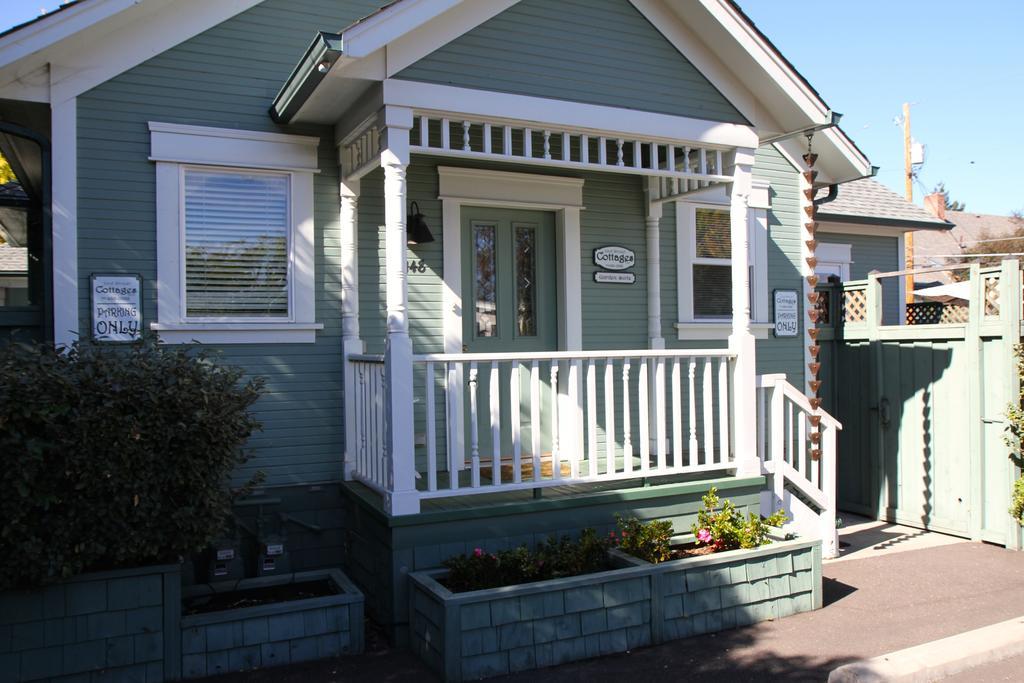 Second Street Cottages Ашленд Стая снимка